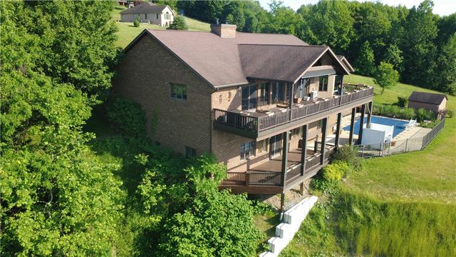 4050 Adelaide Hls, Connellsville, PA 15425