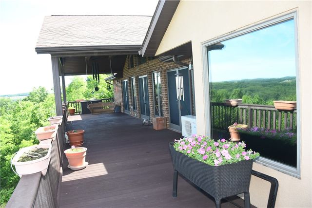 4050 Adelaide Hls, Connellsville, PA 15425