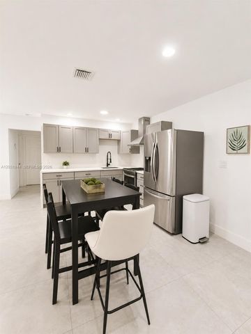 800 NE 2nd Court, Hallandale Beach, FL 33009