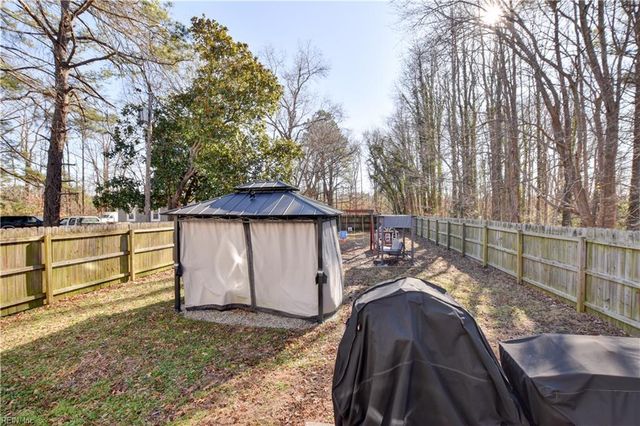 5268 Jones LN, Chesapeake, VA 23320