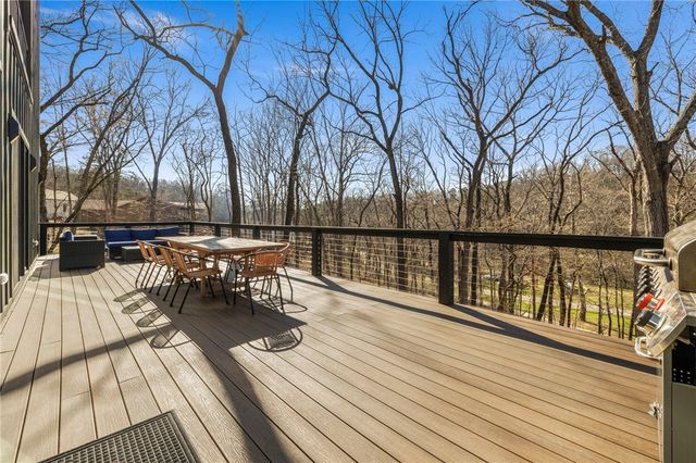 12 Manchester Drive, Bella Vista, AR 72714