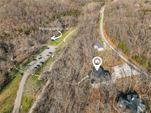 12 Manchester Drive, Bella Vista, AR 72714