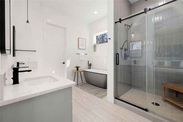 12 Manchester Drive, Bella Vista, AR 72714