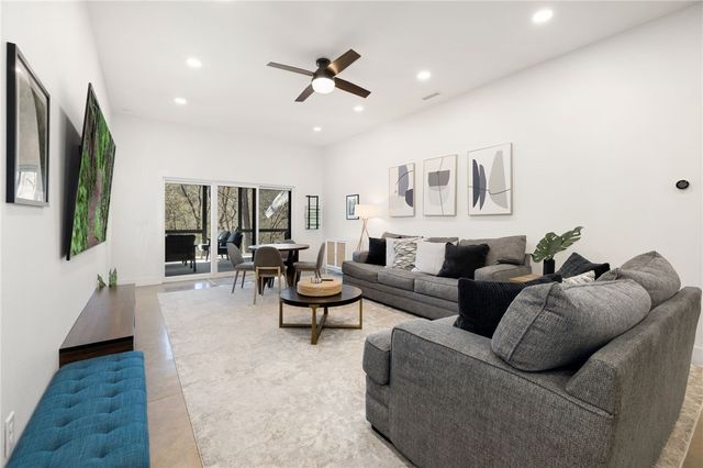 12 Manchester Drive, Bella Vista, AR 72714