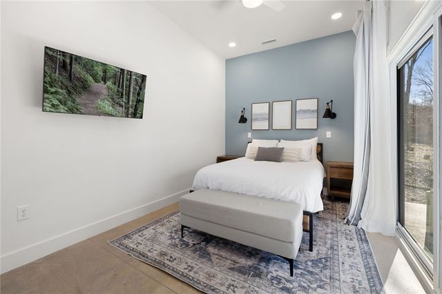 12 Manchester Drive, Bella Vista, AR 72714