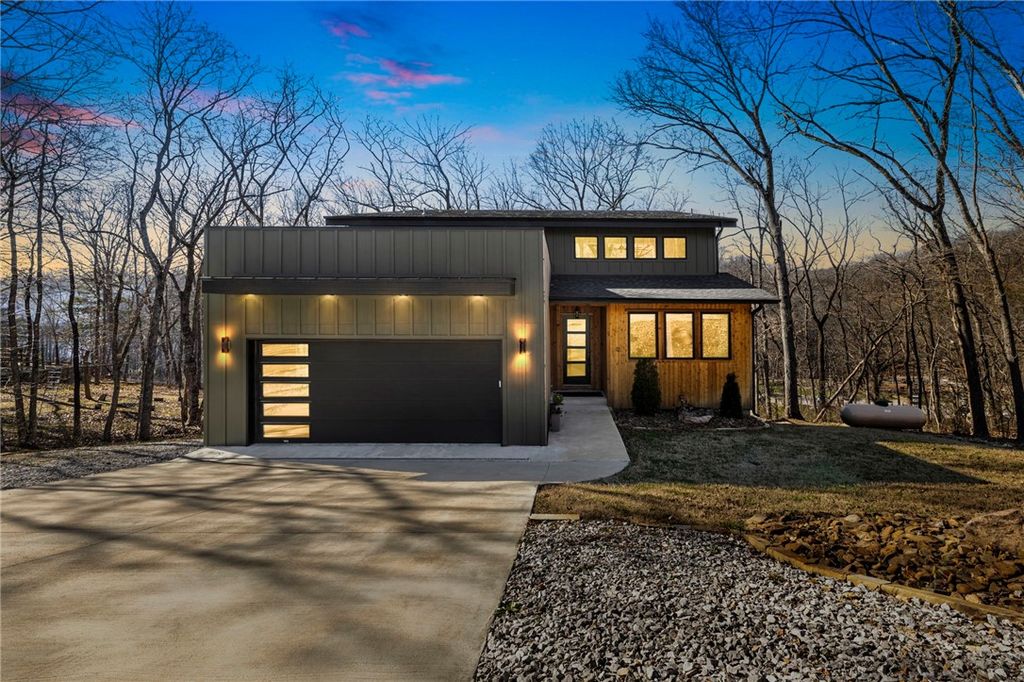 12 Manchester Drive, Bella Vista, AR 72714