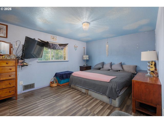 5053 Ne 50TH St, Neotsu, OR 97364