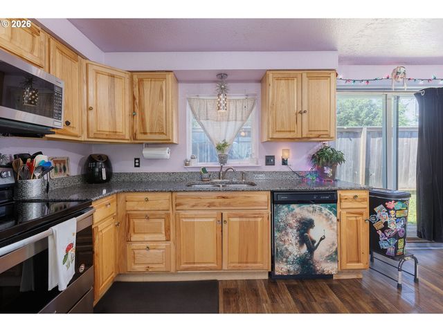 5053 Ne 50TH St, Neotsu, OR 97364