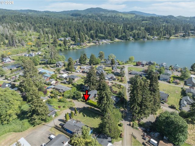 5053 Ne 50TH St, Neotsu, OR 97364