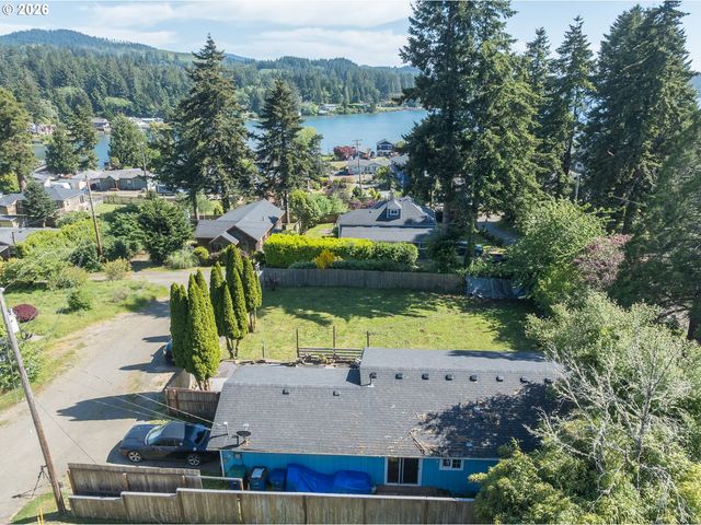 5053 Ne 50TH St, Neotsu, OR 97364