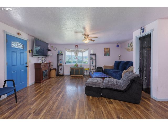 5053 Ne 50TH St, Neotsu, OR 97364