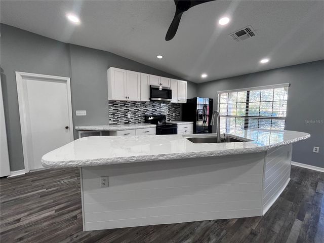 8122 MATTHEW DRIVE, New Port Richey, FL 34653