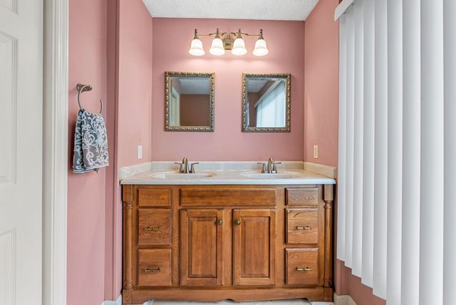 405 Raintree Pl, Hermitage, TN 37076