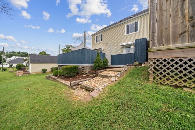 405 Raintree Pl, Hermitage, TN 37076