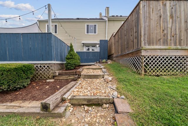 405 Raintree Pl, Hermitage, TN 37076