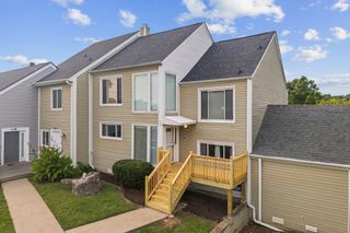 405 Raintree Pl, Hermitage, TN 37076