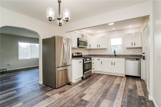 219 Maple Dr, Monroeville, PA 15146