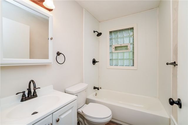219 Maple Dr, Monroeville, PA 15146
