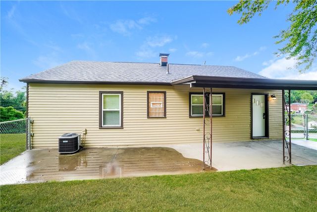 219 Maple Dr, Monroeville, PA 15146