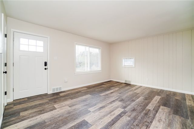 219 Maple Dr, Monroeville, PA 15146