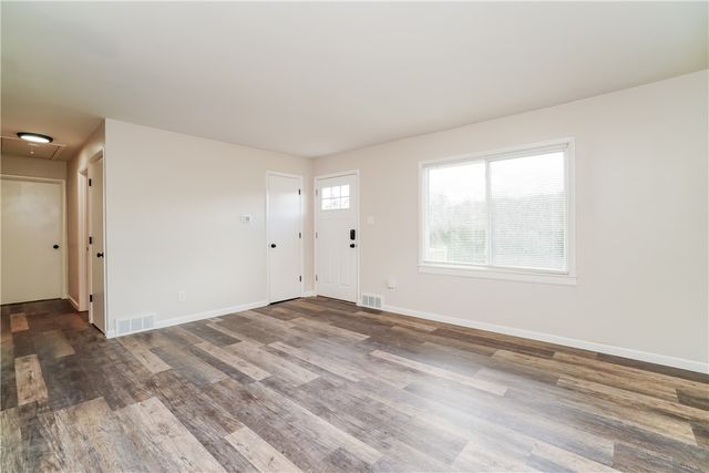 219 Maple Dr, Monroeville, PA 15146