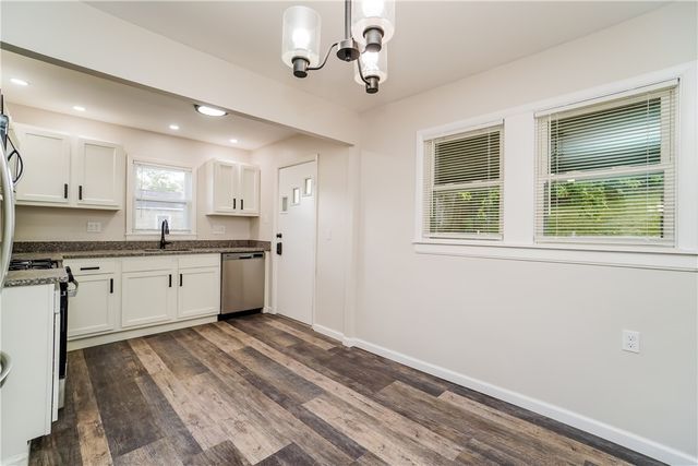219 Maple Dr, Monroeville, PA 15146