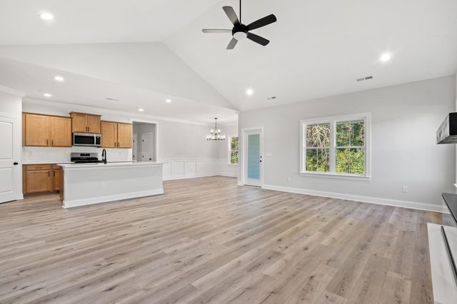 163 Three Oak Ln., Conway, SC 29526