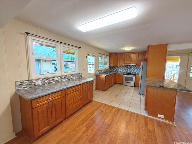 1468 Noelani Street, Pearl City, HI 96782