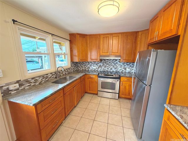 1468 Noelani Street, Pearl City, HI 96782