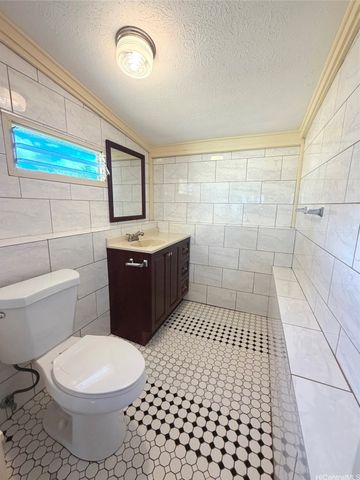 1468 Noelani Street, Pearl City, HI 96782