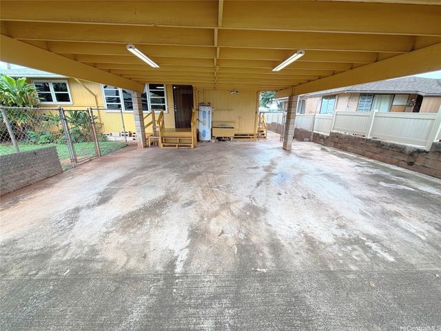 1468 Noelani Street, Pearl City, HI 96782