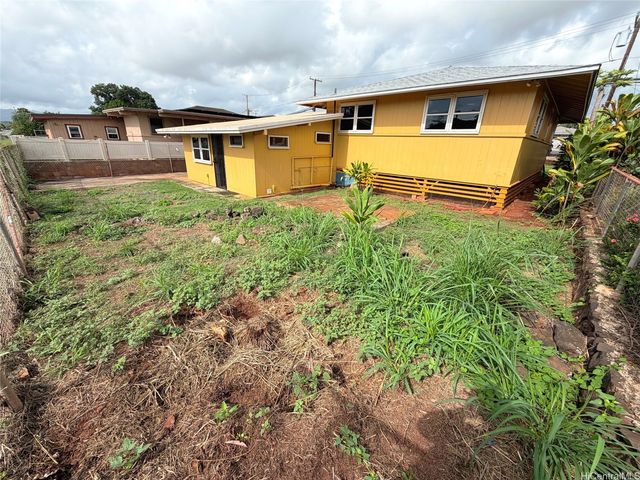 1468 Noelani Street, Pearl City, HI 96782