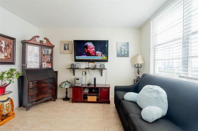 251 174th Street 808, Sunny Isles Beach, FL 33160