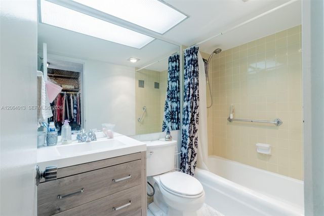 251 174th Street 808, Sunny Isles Beach, FL 33160