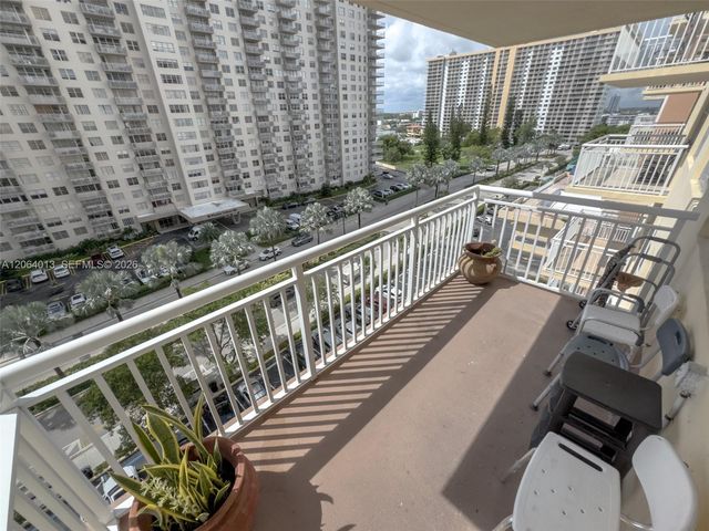 251 174th Street 808, Sunny Isles Beach, FL 33160