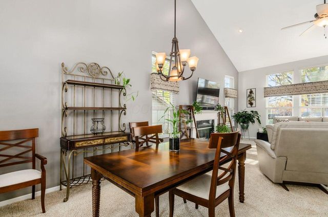 2412 Birch Bark Trail, Grove City, OH 43123