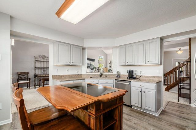 2412 Birch Bark Trail, Grove City, OH 43123