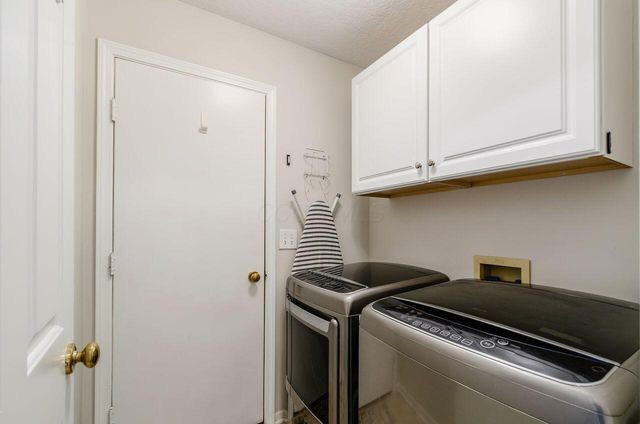 2412 Birch Bark Trail, Grove City, OH 43123