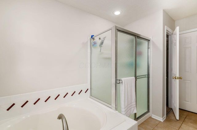 2412 Birch Bark Trail, Grove City, OH 43123