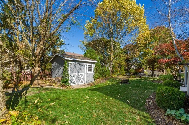 2412 Birch Bark Trail, Grove City, OH 43123