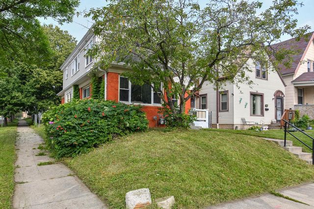 4703 N 35th STREET, Milwaukee, WI 53209