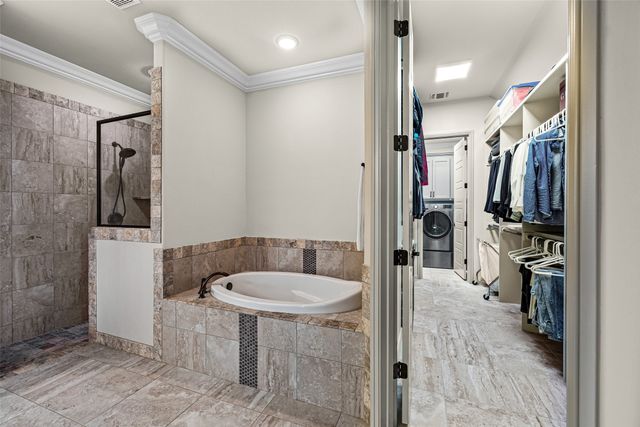 8501 Kingsley Circle, Granbury, TX 76049