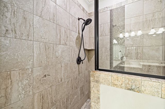 8501 Kingsley Circle, Granbury, TX 76049