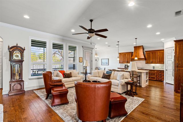 8501 Kingsley Circle, Granbury, TX 76049