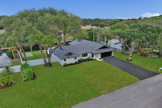2009 SW 36TH Avenue, Delray Beach, FL 33445