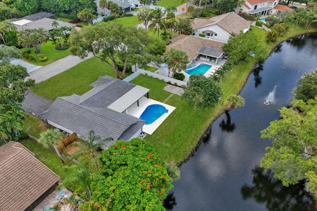 2009 SW 36TH Avenue, Delray Beach, FL 33445