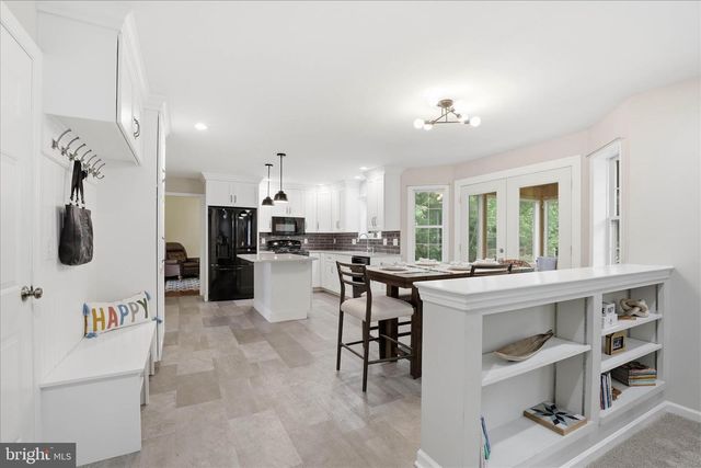 216 JUNIPER DR, Lancaster, PA 17602