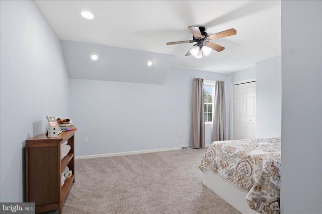 216 JUNIPER DR, Lancaster, PA 17602