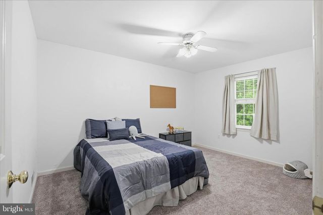 216 JUNIPER DR, Lancaster, PA 17602