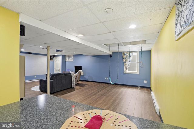 216 JUNIPER DR, Lancaster, PA 17602